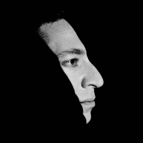 Обложка к песне Я Знаю Что Делал Прошлым летом от Oxxxymiron