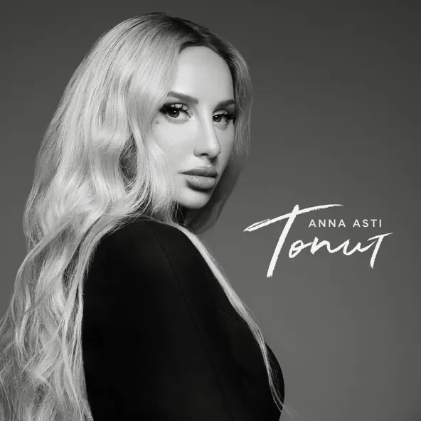 Обложка к песне Топит от Anna Asti