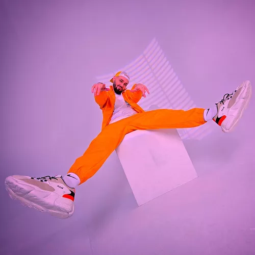 Обложка к песне Песня Про Лето (feat. Kalashnikoff) от Паша Proorok