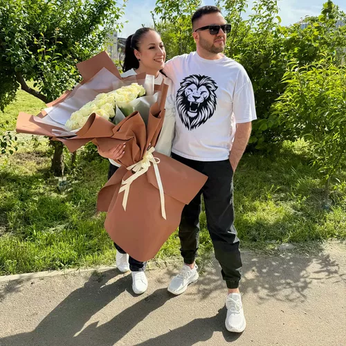 Обложка к песне Белые Розы от Mamikon
