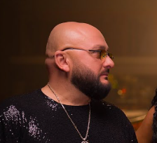 Обложка к песне Подари Поцелуй (feat. Saro Vardanyan) от Arik Dumikyan