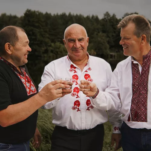 Обложка к песне Сват Наливай (feat. Тато Гелі Зозулі) от Геля Зозуля